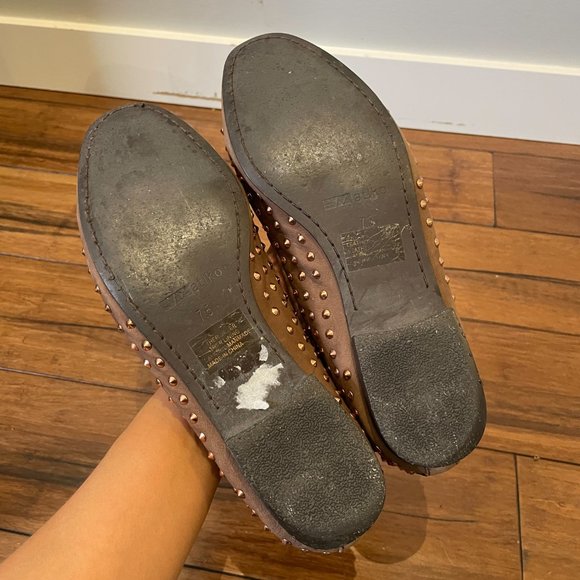 Matiko Tan Loafer with Rose gold Studs -7.5- - Picture 13 of 14